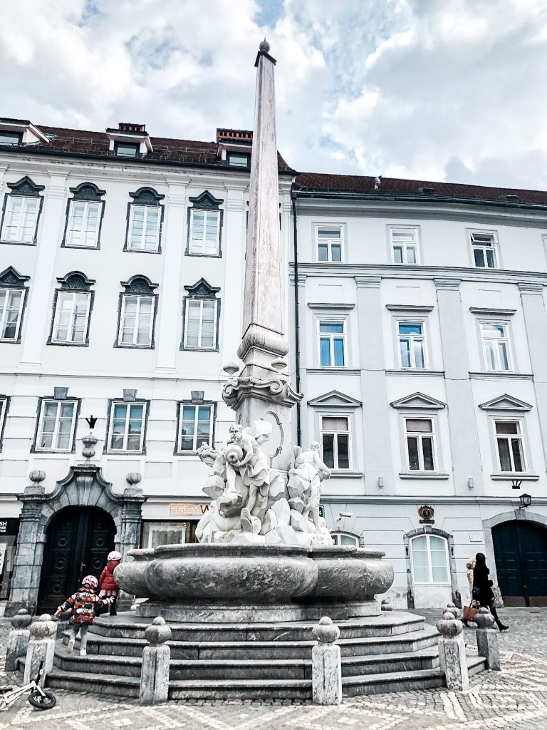 Robb Fountain - Ljubljana