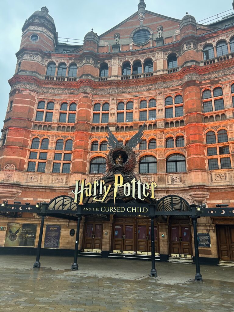 harry potter and the cursed child play